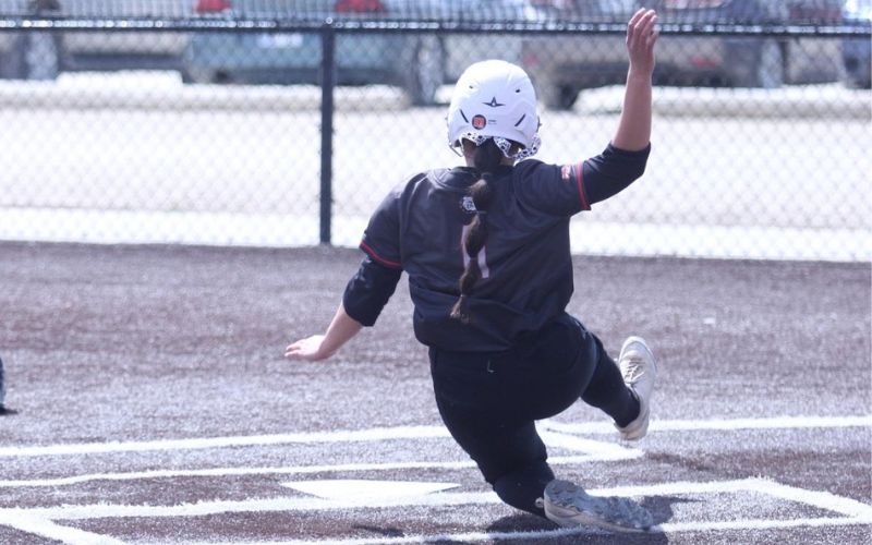 Softball Bulldogs Sweep Saint Mary