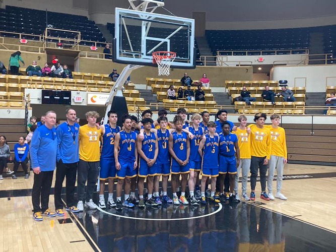 Highland Park Bests Hutchinson for 3rd Place at 5A State Tournament