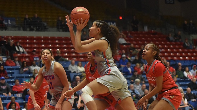 No. 1 Blue Dragon Women Grind Out Win Over Coffeyville