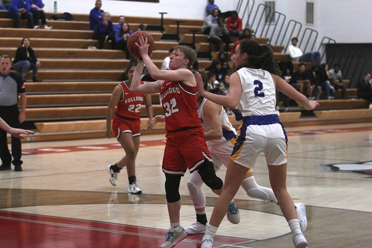 Women’s Basketball Bulldogs Take Down Southwestern