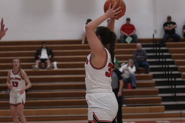 Women’s Basketball Bulldogs Drop KCAC Matchup to Friends