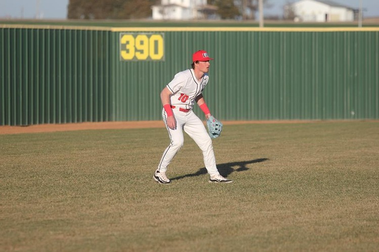 Ottawa Pushes Past Baseball Bulldogs Late