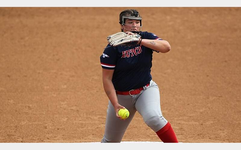 Softball Dragons Close Home Slate with Sweep of Garden City