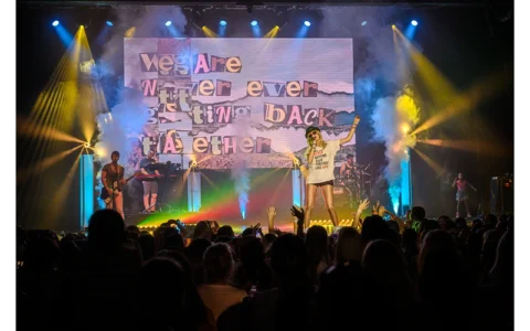 Lets Sing Taylor Paramount 20230728_3227