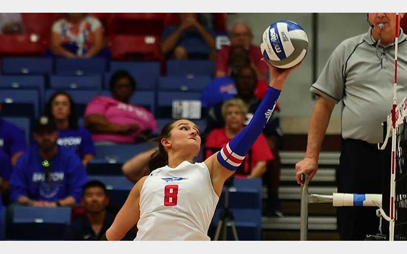 Volleyball Blue Dragons Fall to No. 5 Barton