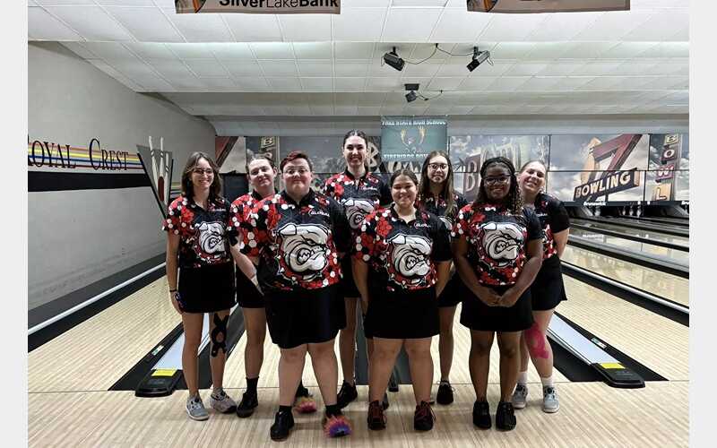 Bulldogs Bowling Competes For The First Time In Jayhawk Collegiate Challenge