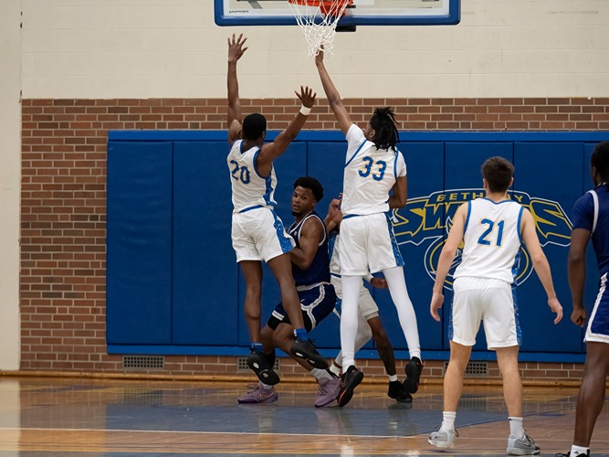 First Half Deficit Too Much as Swedes Fall 77-88