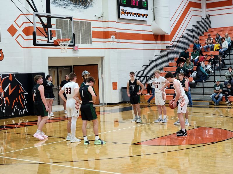 Oilers Sweep Vikings on Opening Night