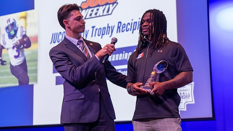 Blue Dragon Football’s Jordan Captures JuCO Weekly Trophy