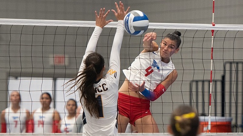 Volleyball Dragons Sweep No. 16 Cougars to Give Acevedo Trent First Win
