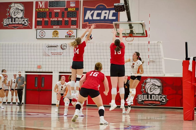 Volleyball Bulldogs Top Baker in Home Opener 3-1