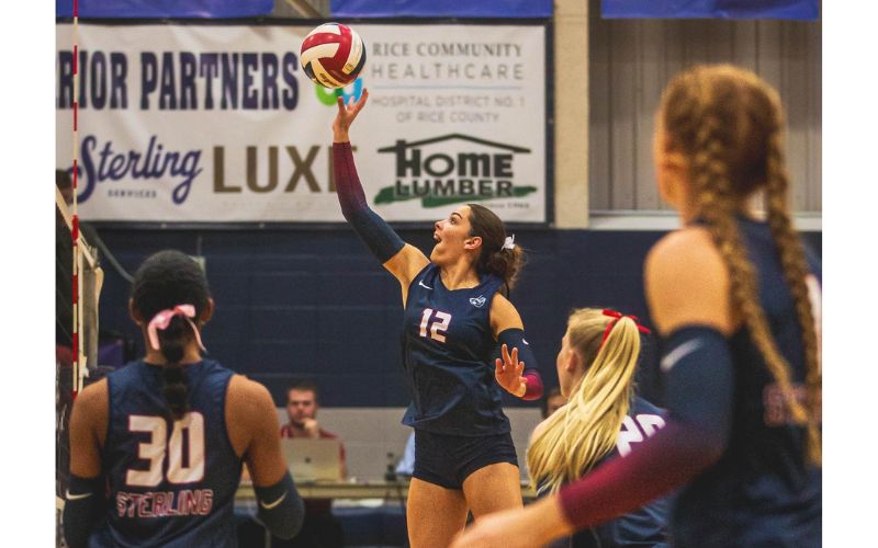 Lady Warrior Womens Volleyball battle in conference opener against Coyotes