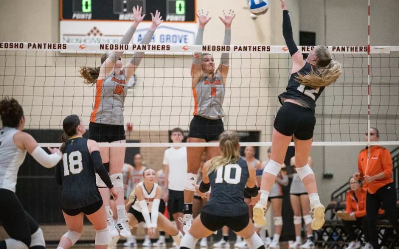 Neosho County Panther Volleyball Battles Hard, Ends week on a High Note with Three Big Wins