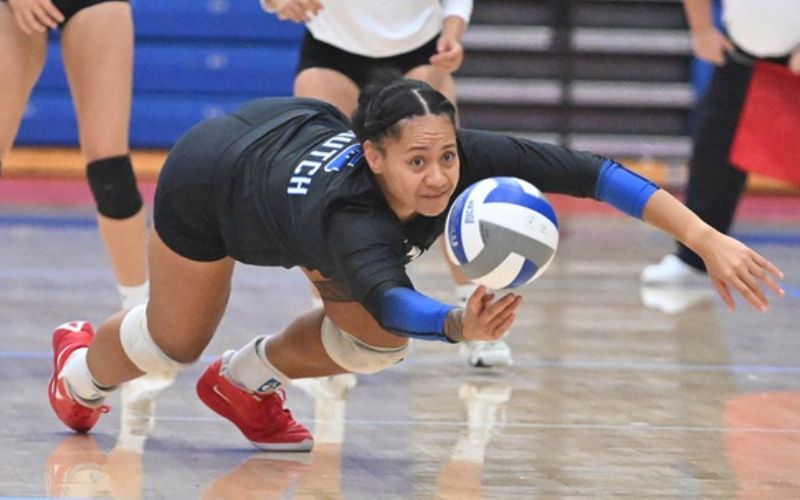 Dragon’s Volleyball Drop Tough Five-Set Battle to Seward County