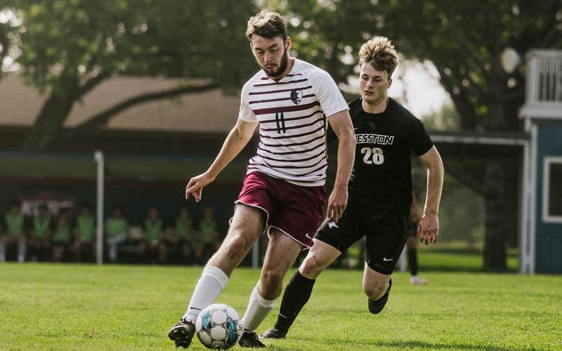 Penalty shots prove fatal for Warrior Men’s Soccer in loss to Bulldogs