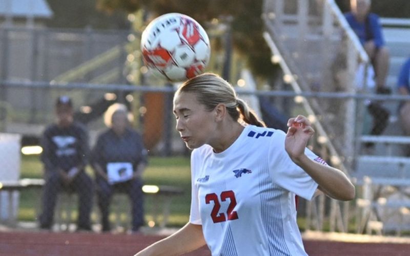 Bue Dragon Women’s Soccer stunned by Garden City in 1-0 Setback