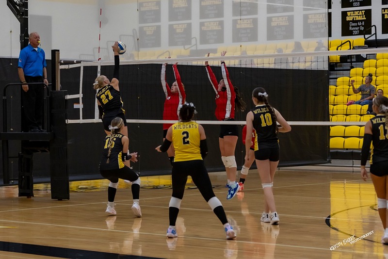 Haven Volleyball Team Hosts 30th Annual Coleman Classic Saturday