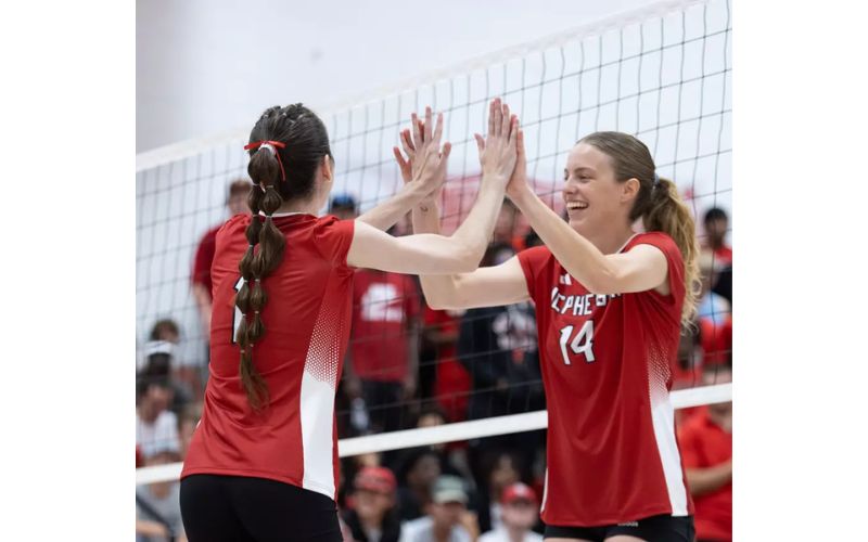 Bulldogs Roll Past Tigers 3-0 to Extend Win Streak to 11