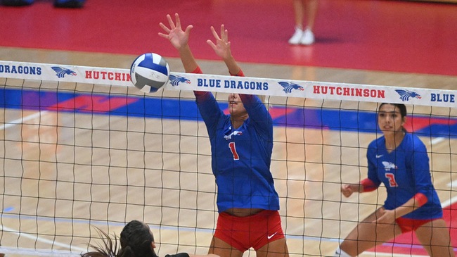 Blue Dragons Sweep Pair of Foes at EWC Classic