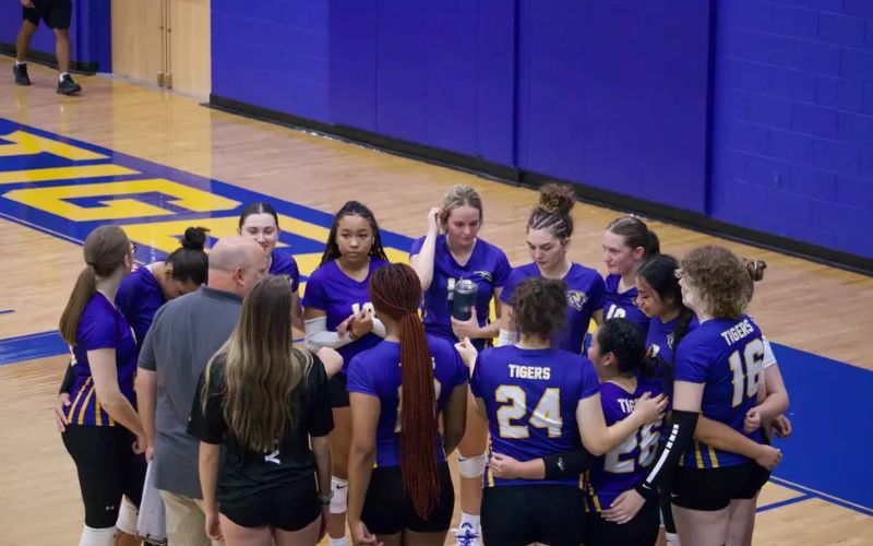 Tiger Volleyball Falls in Four Sets to Oklahoma City
