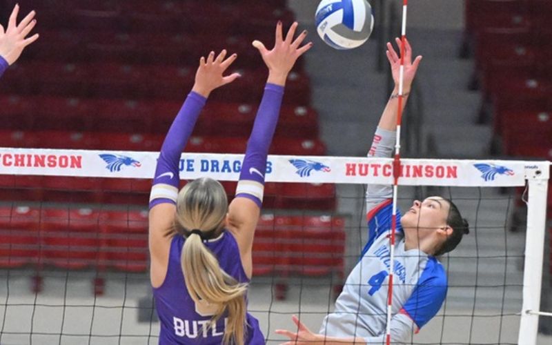 Dragon’s Volleyball Fall in Five- Set Battle With Grizzlies