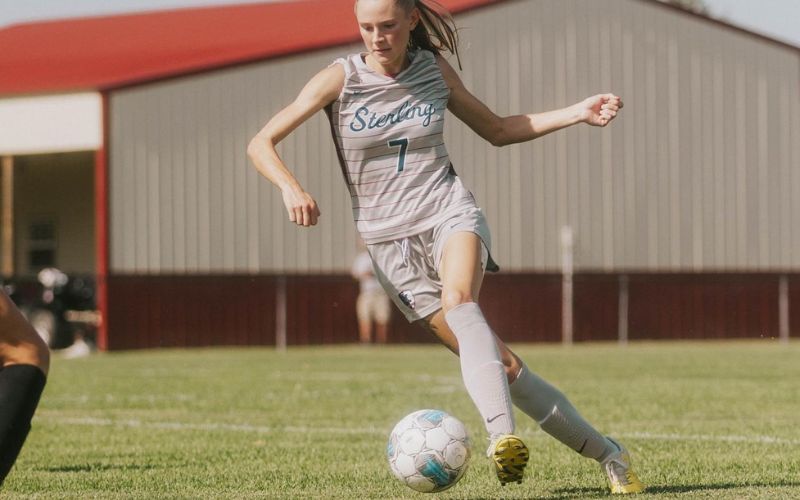 Sterling comes up short against Tabor