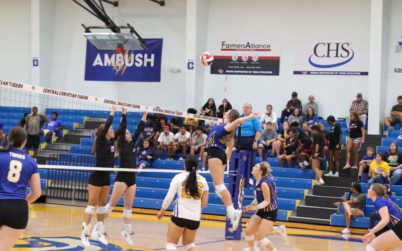 Tiger Volleyball Falls to Hesston in Straight Sets