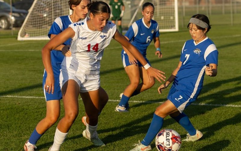 Dragon Women’s Soccer, No.6 Cowley Battle to 2-2 Draw