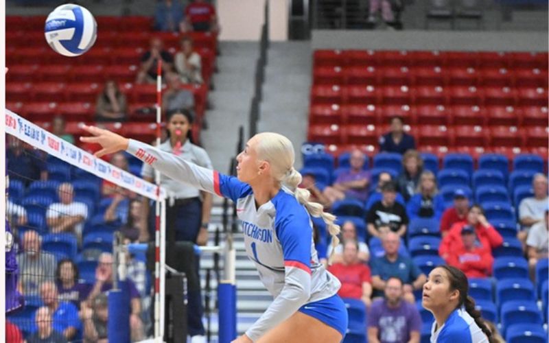 Blue Dragon Volleyball Fall in 5 to No.12 Cougars