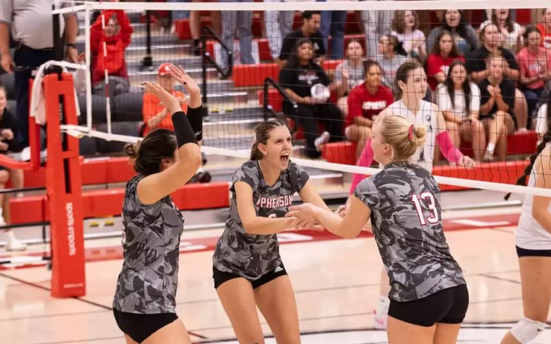 McPherson Volleyball Dominates in 3-0 Victory Over York