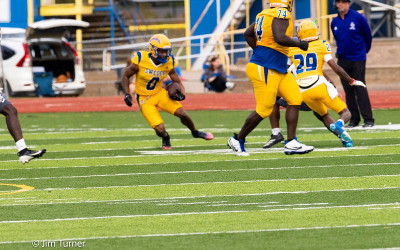 Johnson Scores Twice as Swedes Football Earns first Kessinger Division Win