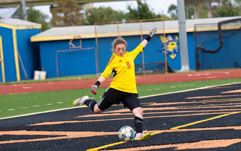 Swede Women’s Soccer Fall On the Road Against St. Mary