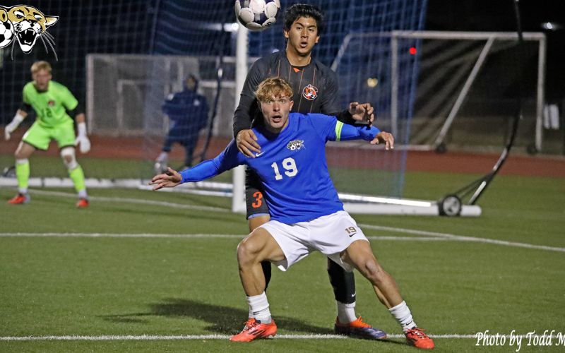 No. 4 Barton Men’s Soccer falls in Region 6/Plains District Championship to No. 5 Cowley