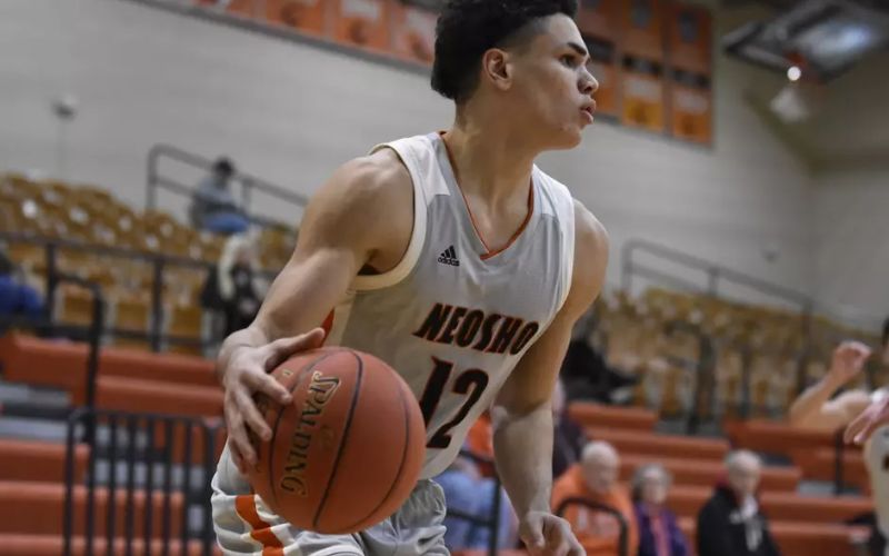 Neosho Panthers Men’s basketball Compete Hard at Iowa Western Classic