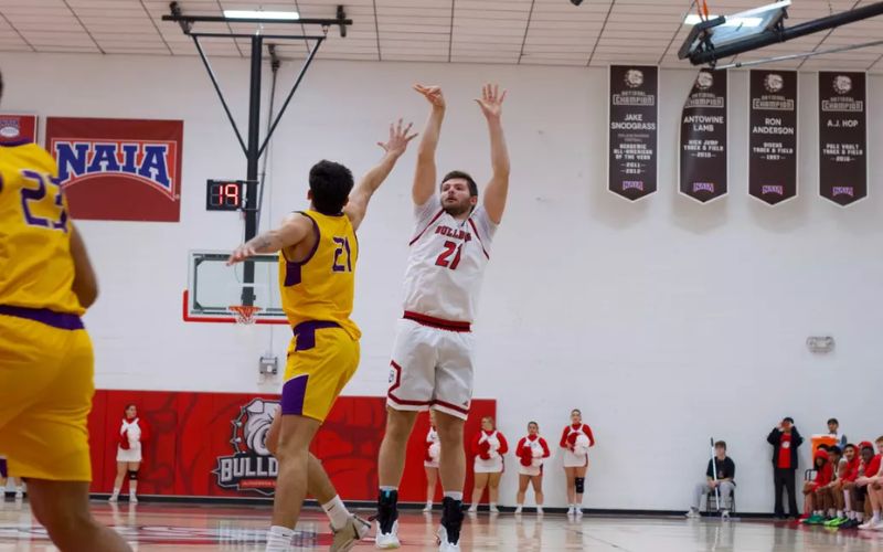 Bulldog Men’s Basketball Fall in Closing Stages 75-73 to Kansas Wesleyan