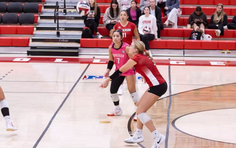 Bulldog Volleyball Rolls Past Bluejays for 29th Win of the Season