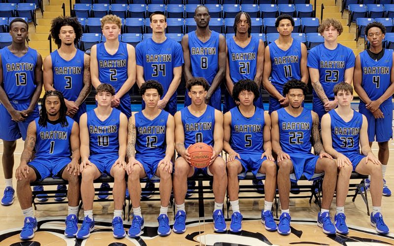 No. 18 Cougar Men’s Basketball hold off No. 15 Gila Monsters in late-night desert top-20 battle