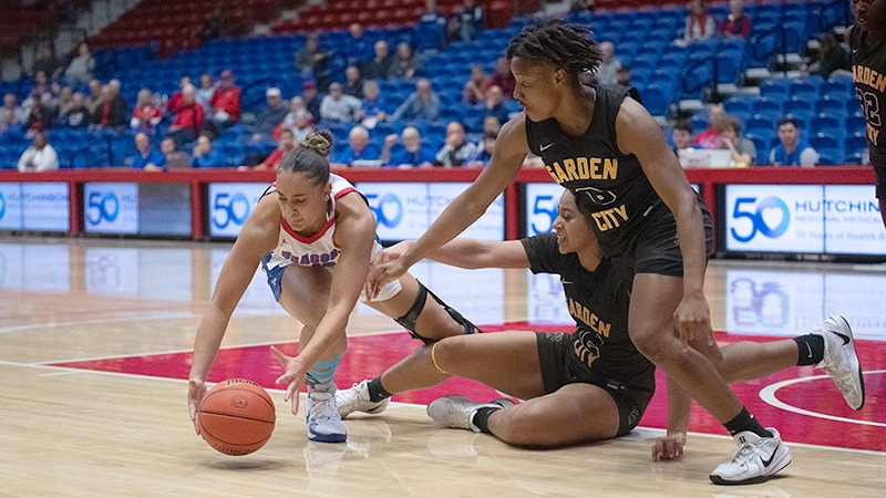 Dragon D Shines in KJCCC-Opening Win Over Busters