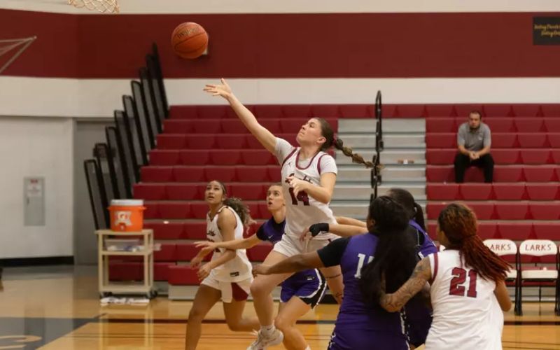 Hesston Larks’ Women’s Basketball Fourth-Quarter Push Falls Short in Road Loss to Kansas Christian