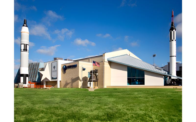 The Polar Express at the Cosmosphere